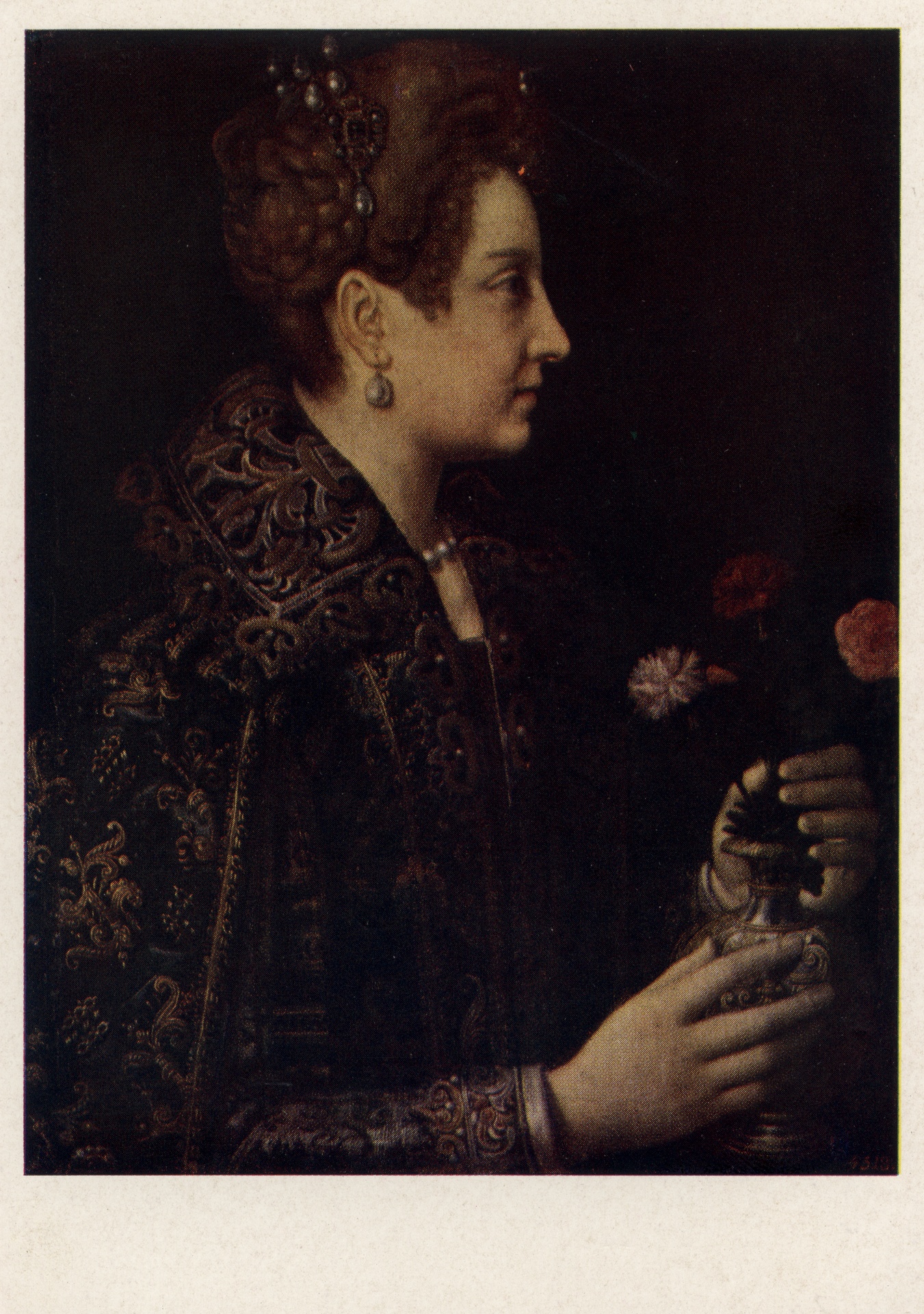 Портрет молодой женщины в профиль