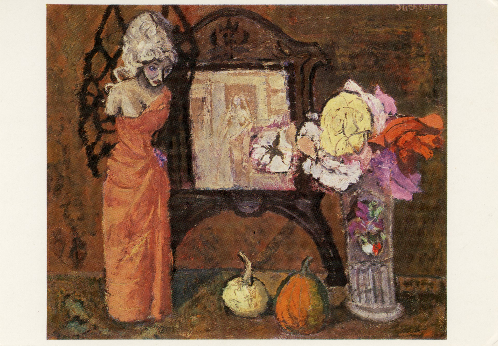 Натюрмот со скульптурой и фотографией