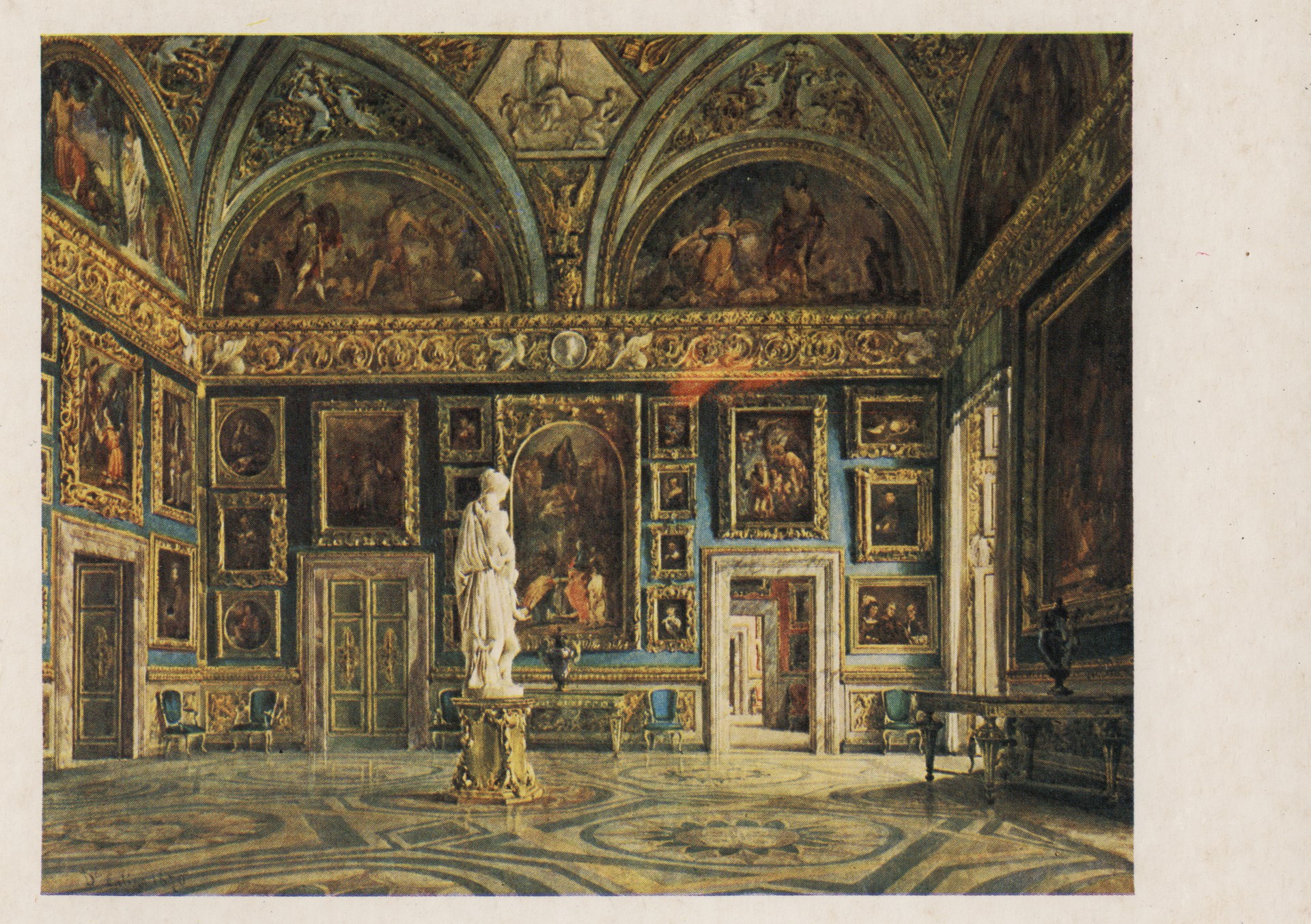 Интерьер галереи Питти во Флоренции