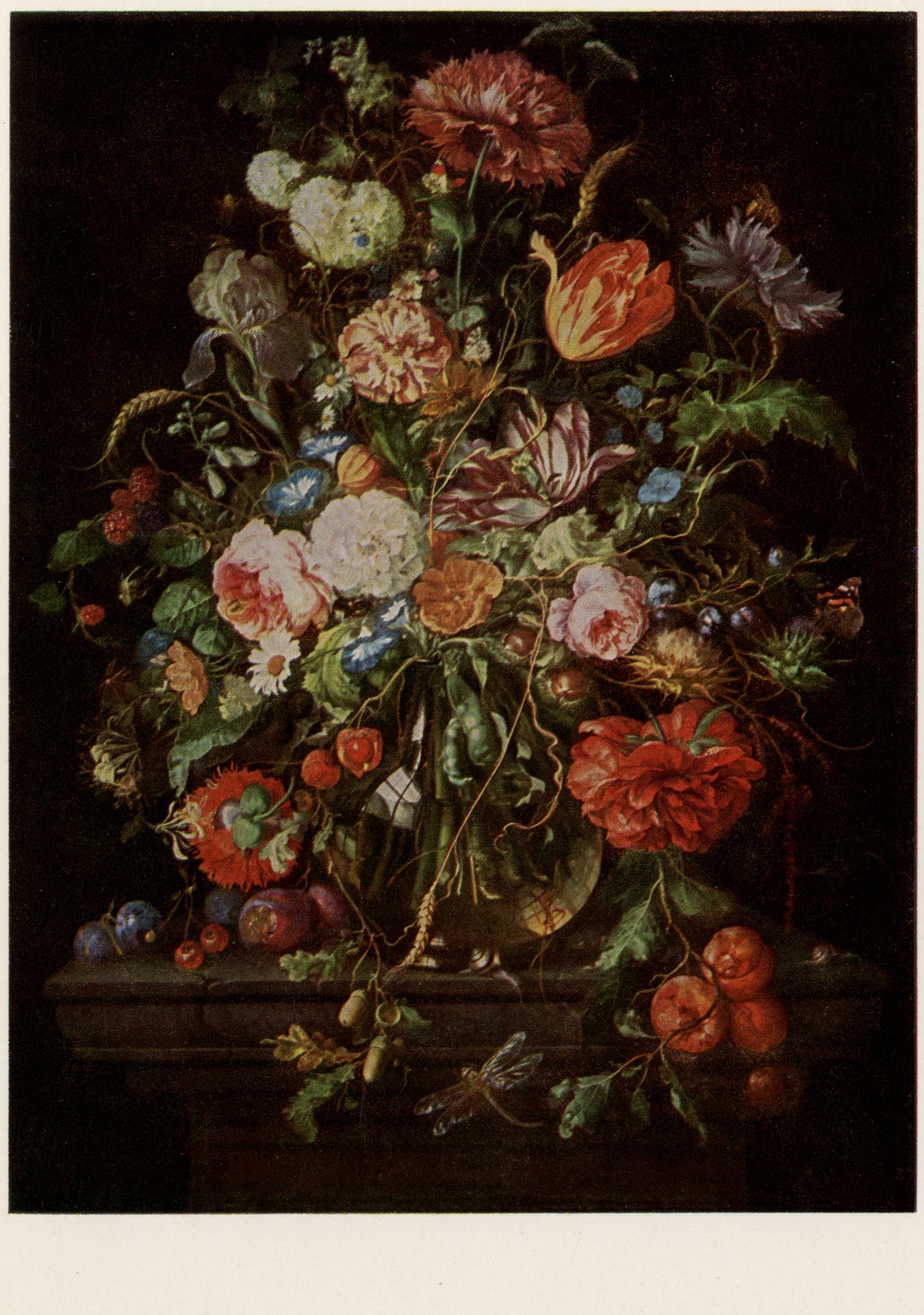 Цветы и фрукты в вазе