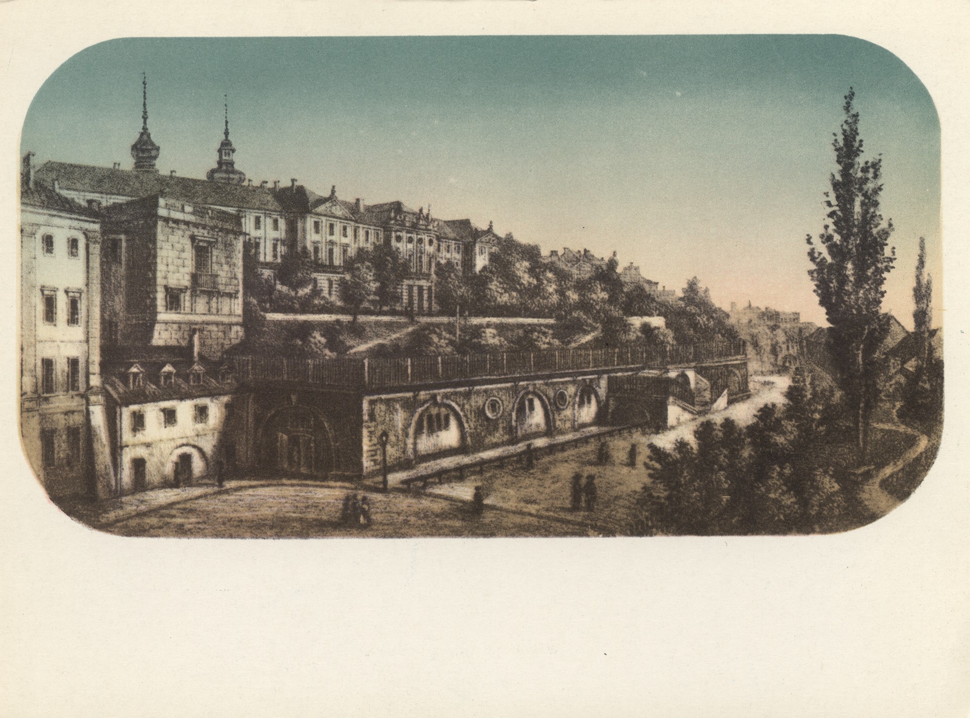 Королевский замок со стороны террасы