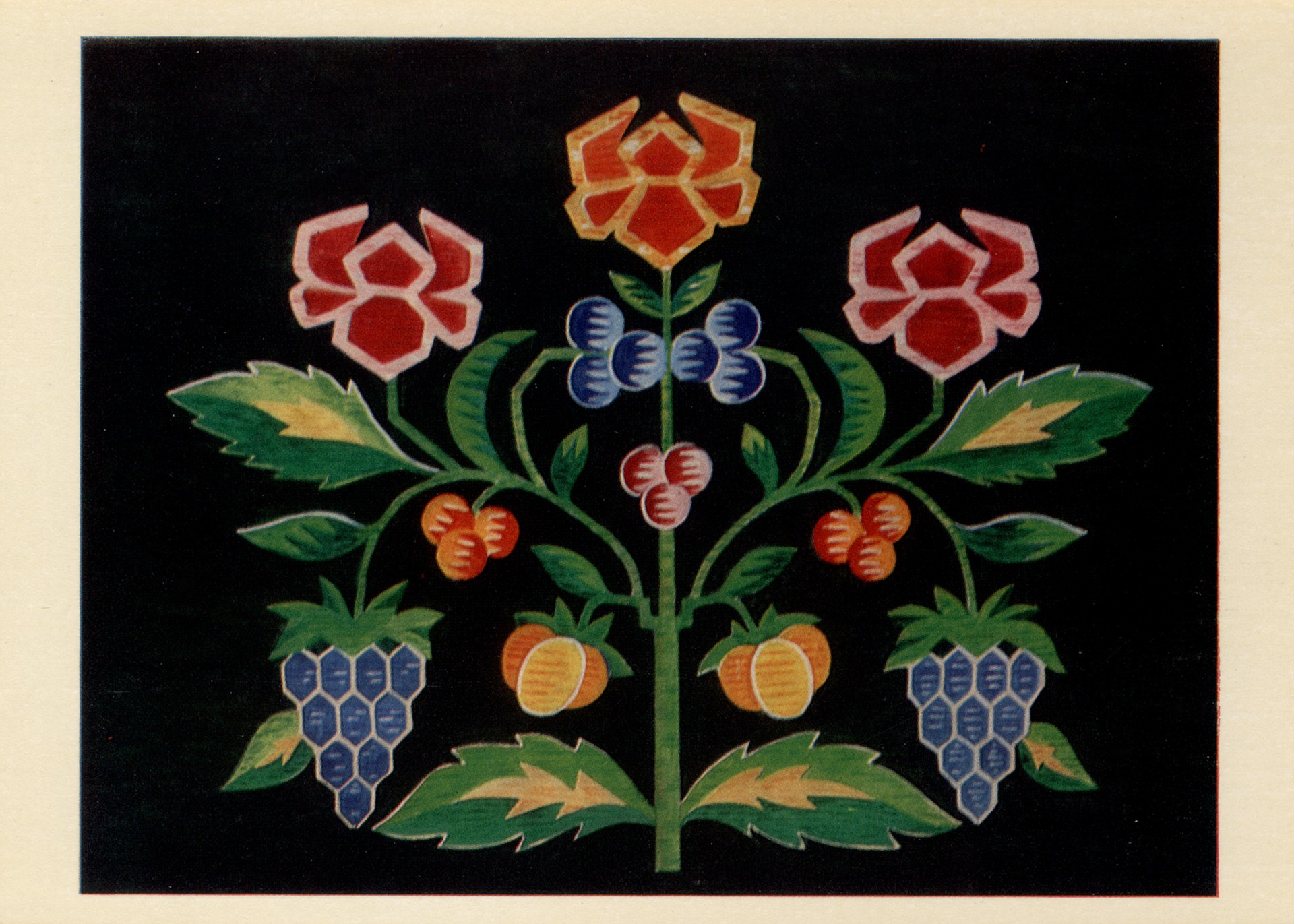 Фрагмент ковра Цветы с виноградом